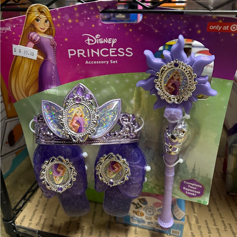 Nwt Disney Princess Rapunzel Accessory Set - Purple